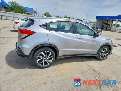 Trzecie zdjęcie samochodu z tyłu: 2019 HONDA HR-V SPORT VIN:3CZRU6H15KG725145 - miniatura