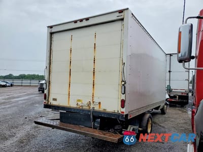 Trzecie zdjęcie samochodu z tyłu: 2016 FORD E450 BOX TRUCK VIN:1FDXE4FS3GDC57782 - miniatura