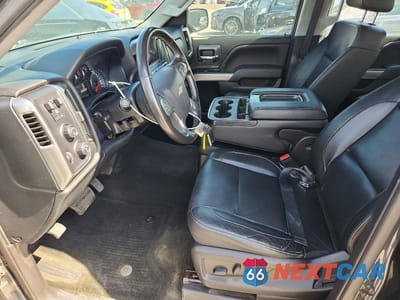 Zdjęcie 7 z 12 samochodu: 2018 CHEVROLET SILVERADO K1500 LT VIN:3GCUKREC7JG347485 - miniatura