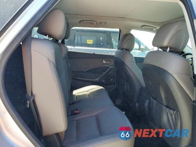 Zdjęcie 11 z 13 samochodu: 2017 HYUNDAI SANTA FE SE ULTIMATE VIN:KM8SR4HF3HU191203 - miniatura