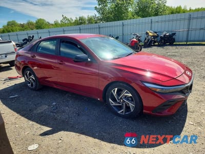 Czwarte zdjęcie samochodu z boku: 2025 HYUNDAI ELANTRA SEL SPORT VIN:KMHLM4DG7SU974629 - miniatura