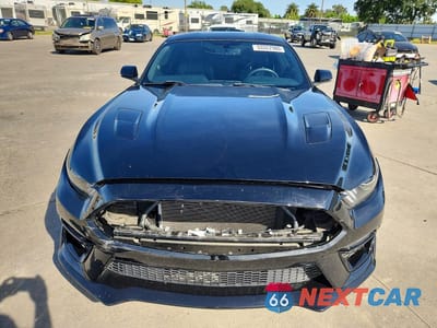 Piąte zdjęcie samochodu w środku: 2017 FORD MUSTANG GT VIN:1FA6P8CF0H5250587 - miniatura