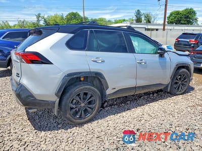Trzecie zdjęcie samochodu z tyłu: 2024 TOYOTA RAV4 XSE VIN:2T3E6RFV5RW053054 - miniatura