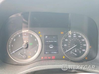 Zdjęcie 9 z 13 samochodu: 2018 HYUNDAI TUCSON SEL VIN:KM8J33A44JU607927 - miniatura