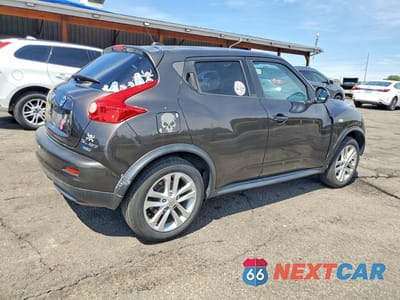 Trzecie zdjęcie samochodu z tyłu: 2012 NISSAN JUKE S VIN:JN8AF5MVXCT108512 - miniatura