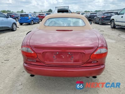 Zdjęcie 6 z 12 samochodu: 2000 JAGUAR XK8 VIN:SAJJA42C7YNA03402 - miniatura