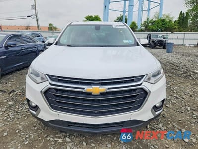 Piąte zdjęcie samochodu w środku: 2018 CHEVROLET TRAVERSE LT VIN:1GNEVHKW5JJ120208 - miniatura