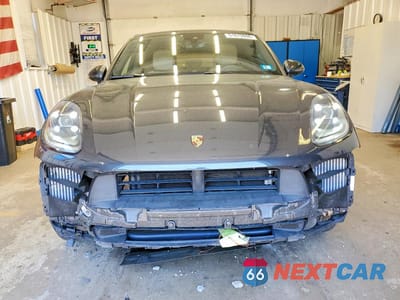 Piąte zdjęcie samochodu w środku: 2020 PORSCHE MACAN S VIN:WP1AB2A54LLB36248 - miniatura