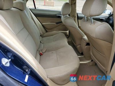 Zdjęcie 10 z 12 samochodu: 2006 HONDA CIVIC LX VIN:1HGFA15426L807685 - miniatura