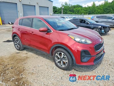 Czwarte zdjęcie samochodu z boku: 2020 KIA SPORTAGE LX VIN:KNDPM3AC6L7629626 - miniatura