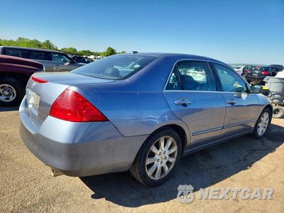 Trzecie zdjęcie samochodu z tyłu: 2007 HONDA ACCORD EX VIN:1HGCM66897A066067 - miniatura