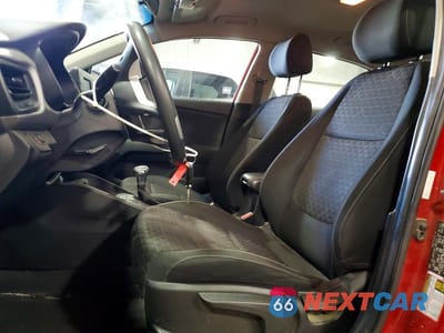 Zdjęcie 7 z 12 samochodu: 2018 KIA RIO S VIN:3KPA24AB7JE071355 - miniatura