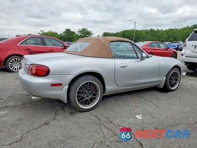 Trzecie zdjęcie samochodu z tyłu: 2002 MAZDA MX-5 MIATA BASE VIN:JM1NB353320229389 - miniatura