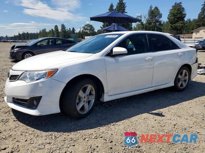 2014 TOYOTA CAMRY SE 4T1BF1FK5EU425733 - główne zdjęcie licytacji z USA - miniatura