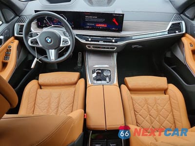 Zdjęcie 8 z 14 samochodu: 2026 BMW X7 XDRIVE40I VIN:5UX23EM04T9036909 - miniatura