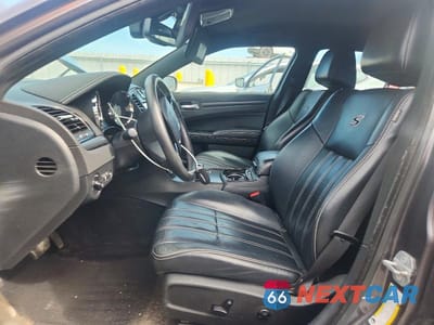 Zdjęcie 7 z 12 samochodu: 2014 CHRYSLER 300 S VIN:2C3CCAGG7EH376859 - miniatura