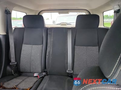 Zdjęcie 10 z 13 samochodu: 2007 HUMMER H3 VIN:5GTDN13E578242190 - miniatura