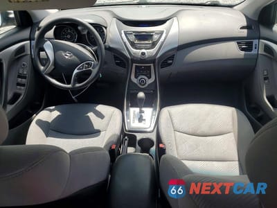 Zdjęcie 8 z 12 samochodu: 2012 HYUNDAI ELANTRA GLS VIN:5NPDH4AE6CH073814 - miniatura