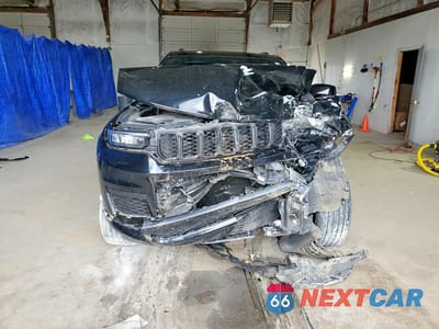 Piąte zdjęcie samochodu w środku: 2023 JEEP GRAND CHEROKEE L LAREDO VIN:1C4RJKAG8P8840311 - miniatura
