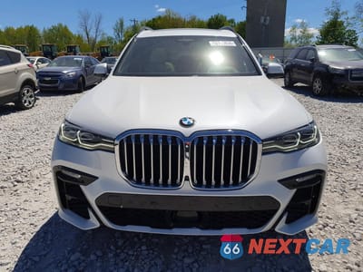 Piąte zdjęcie samochodu w środku: 2019 BMW X7 XDRIVE50I VIN:5UXCX4C55KLS37719 - miniatura