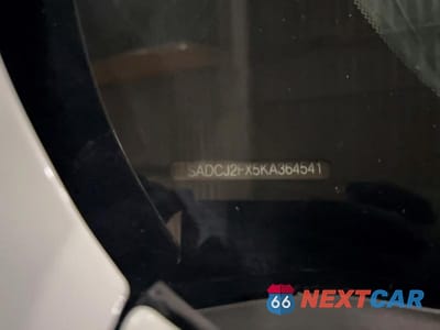 Zdjęcie 10 z 12 samochodu: 2019 JAGUAR F-PACE PREMIUM VIN:SADCJ2FX5KA364541 - miniatura