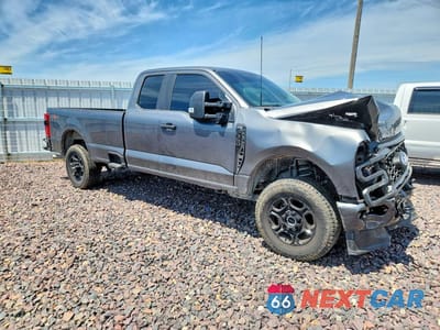 Czwarte zdjęcie samochodu z boku: 2026 FORD F350 VIN:1FT8X3BN4TED53437 - miniatura