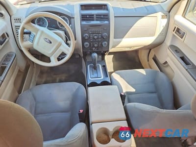 Zdjęcie 8 z 13 samochodu: 2008 FORD ESCAPE XLS VIN:1FMCU02Z48KB13300 - miniatura