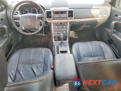 Zdjęcie 8 z 12 samochodu: 2012 LINCOLN MKZ VIN:3LNHL2JCXCR812825 - miniatura