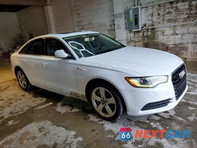 Czwarte zdjęcie samochodu z boku: 2012 AUDI A6 VIN:WAUBGAFC4CN006836 - miniatura