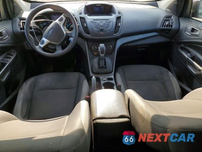 Zdjęcie 8 z 13 samochodu: 2015 FORD ESCAPE S VIN:1FMCU0F73FUA18107 - miniatura