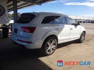 Trzecie zdjęcie samochodu z tyłu: 2013 AUDI Q7 PREMIUM PLUS VIN:WA1LGAFE2DD012032 - miniatura