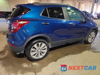 Trzecie zdjęcie samochodu z tyłu: 2020 BUICK ENCORE PREFERRED VIN:KL4CJASBXLB003036 - miniatura