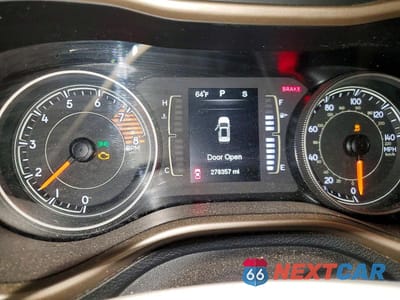 Zdjęcie 9 z 13 samochodu: 2016 JEEP CHEROKEE LATITUDE VIN:1C4PJMCS6GW120876 - miniatura