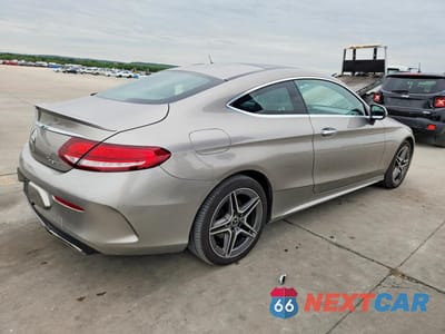 Trzecie zdjęcie samochodu z tyłu: 2019 MERCEDES-BENZ C 300 4MATIC VIN:WDDWJ8EB1KF860432 - miniatura