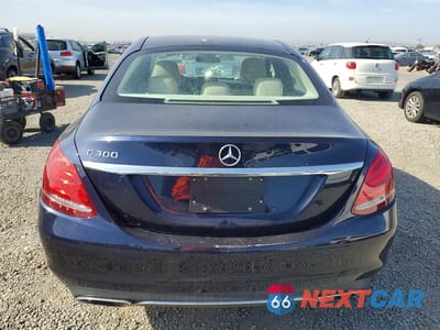 Zdjęcie 6 z 12 samochodu: 2015 MERCEDES-BENZ C 300 4MATIC VIN:55SWF4KB1FU019082 - miniatura
