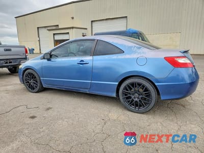 Drugie zdjęcie samochodu z przodu: 2010 HONDA CIVIC LX VIN:2HGFG1B61AH514547 - miniatura