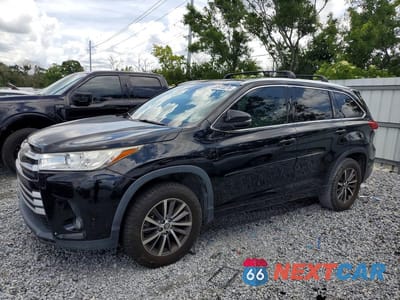 2017 TOYOTA HIGHLANDER XLE 5TDKZRFH9HS519508 - główne zdjęcie licytacji z USA - miniatura