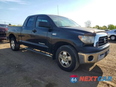 Czwarte zdjęcie samochodu z boku: 2008 TOYOTA TUNDRA SR5 VIN:5TBBV54188S514528 - miniatura