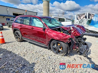 Czwarte zdjęcie samochodu z boku: 2024 JEEP GRAND CHEROKEE LIMITED VIN:1C4RJGBG4RC253941 - miniatura