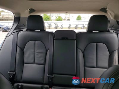 Zdjęcie 10 z 13 samochodu: 2023 VOLVO XC40 ULTIMATE VIN:YV4L12UX2P2023689 - miniatura