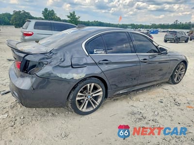 Trzecie zdjęcie samochodu z tyłu: 2017 BMW 330 I VIN:WBA8B9G34HNU55477 - miniatura