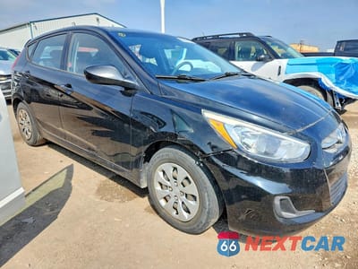 Czwarte zdjęcie samochodu z boku: 2016 HYUNDAI ACCENT SE VIN:KMHCT5AE2GU276125 - miniatura
