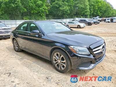 Czwarte zdjęcie samochodu z boku: 2017 MERCEDES-BENZ C 300 4MATIC VIN:55SWF4KB6HU208815 - miniatura