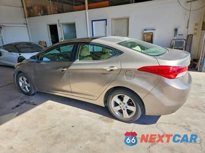 Drugie zdjęcie samochodu z przodu: 2013 HYUNDAI ELANTRA GLS VIN:5NPDH4AE1DH249749 - miniatura