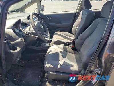 Zdjęcie 7 z 12 samochodu: 2012 HONDA FIT VIN:JHMGE8H3XCC000473 - miniatura