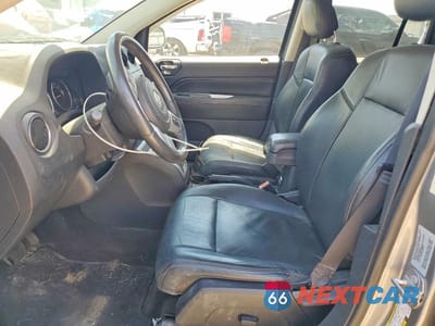 Zdjęcie 7 z 14 samochodu: 2017 JEEP COMPASS LATITUDE VIN:1C4NJCEAXHD125940 - miniatura