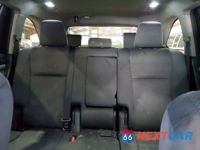 Zdjęcie 10 z 13 samochodu: 2019 TOYOTA HIGHLANDER LE VIN:5TDBZRFH1KS916654 - miniatura