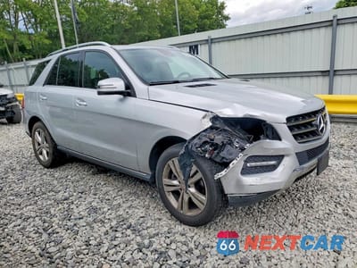 Czwarte zdjęcie samochodu z boku: 2015 MERCEDES-BENZ ML 350 4MATIC VIN:4JGDA5HB9FA503770 - miniatura