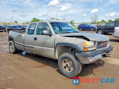 Czwarte zdjęcie samochodu z boku: 2001 GMC SIERRA K2500 HEAVY DUTY VIN:1GTHK29U61E299996 - miniatura