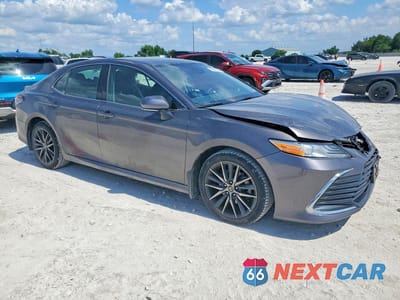 Czwarte zdjęcie samochodu z boku: 2023 TOYOTA CAMRY XLE VIN:4T1F11AK4PU725628 - miniatura